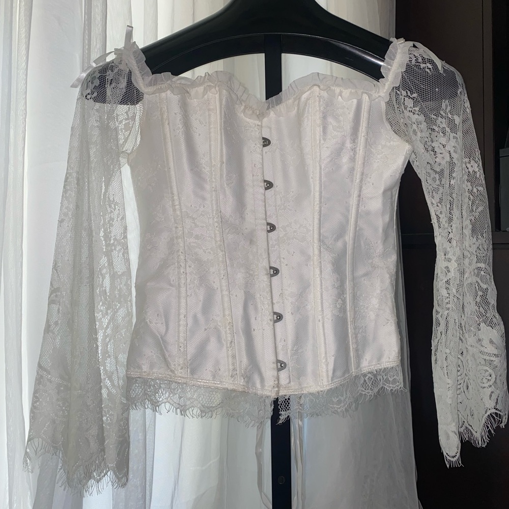 Elegant White Lace up corset coquette fairy whimsical ✨perfect for halloween!